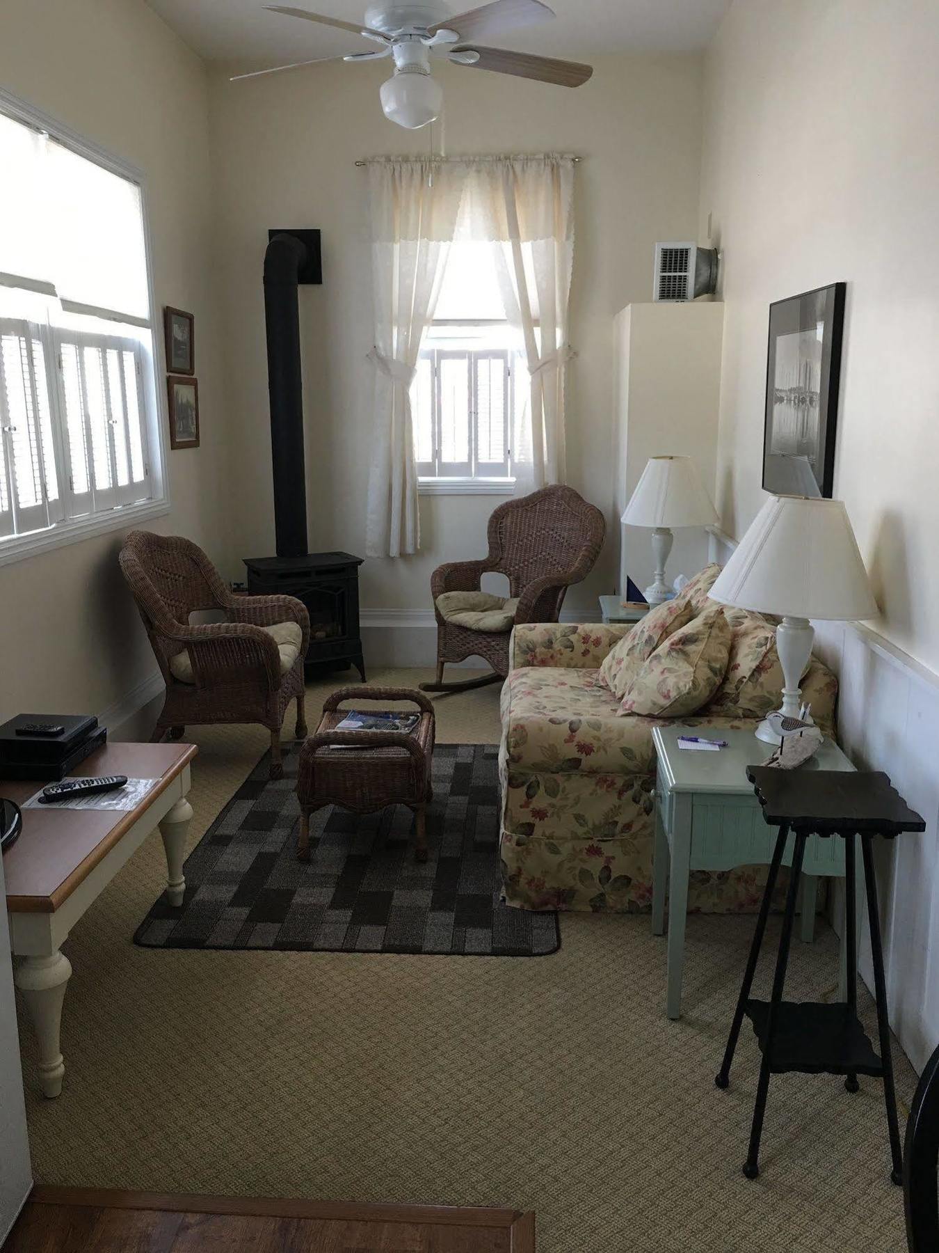 Camden Riverhouse Hotel And Inn מראה חיצוני תמונה
