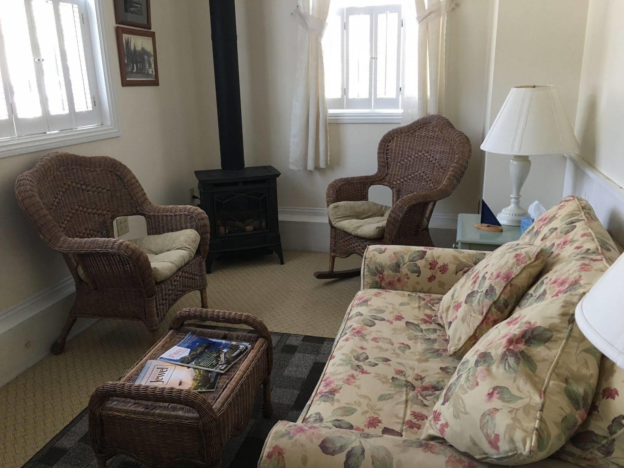 Camden Riverhouse Hotel And Inn מראה חיצוני תמונה